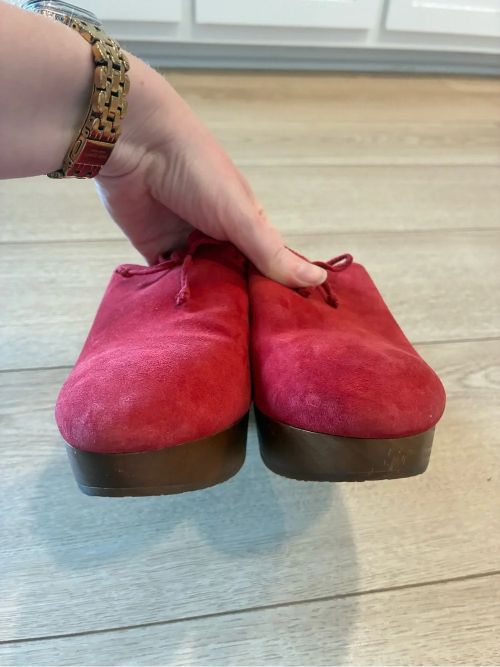 Kate Spade New York Women’s Amsterdam Platform Clogs Suede Red Size 7.5